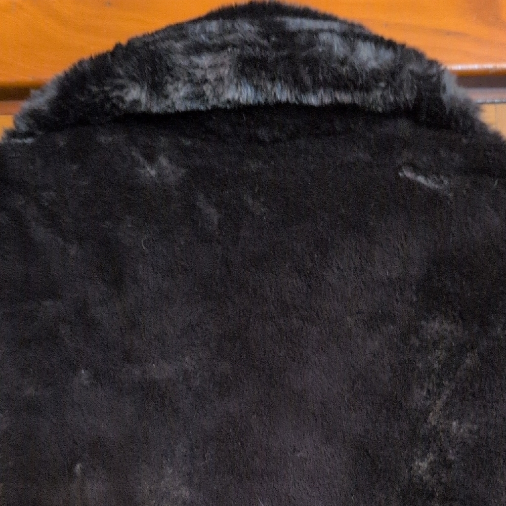 No Boundaries Black Faux Fur Jacket - Picture 6 of 6